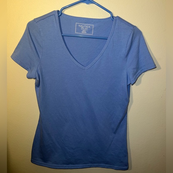 Nautica Women’s Blue Short Sleeve V-Neck Top! Size Small. - Picture 1 of 5